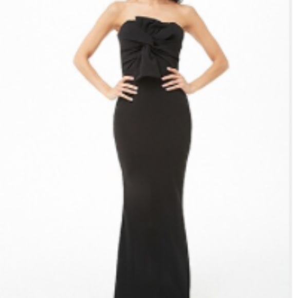 Forever 21 Ricarica Strapless Bow-Front Black Gown - Picture 1 of 11